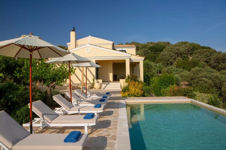 Serene Villa Meganisi - Seaview & Private Pool