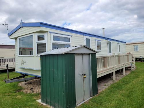 8 Berth On Sealands Everglade III
