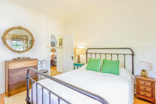 Garden Cottage Unit B