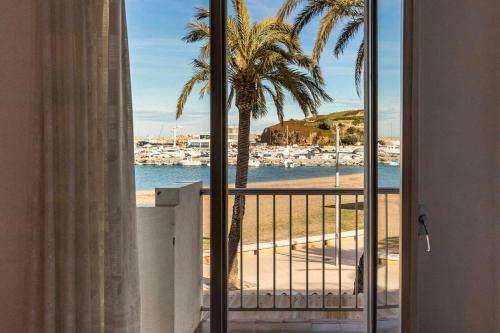 Port de Llan�� 30 Apartamento En Primera L�nea de Mar