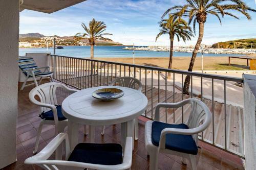 Port de Llan�� 30 Apartamento En Primera L�nea de Mar