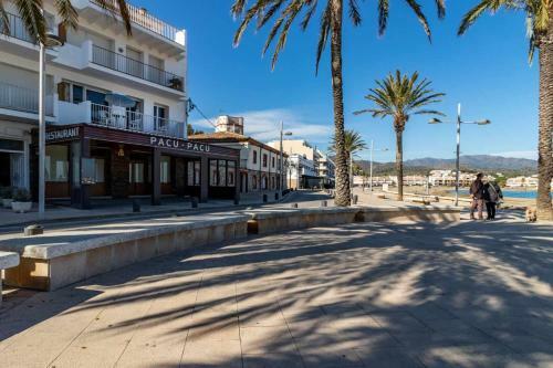 Port de Llan�� 30 Apartamento En Primera L�nea de Mar