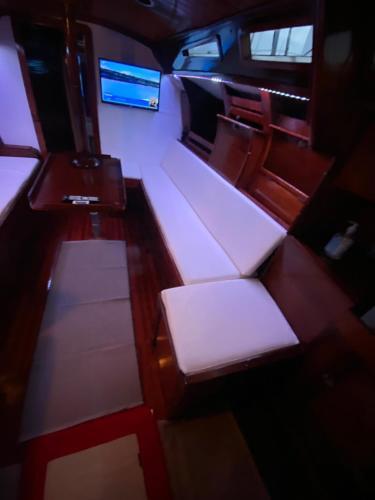 Private Sailing Boat Heart Of City