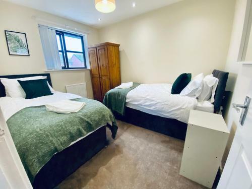 Apartamento Comfortable Manchester House With Conservatory & Parking