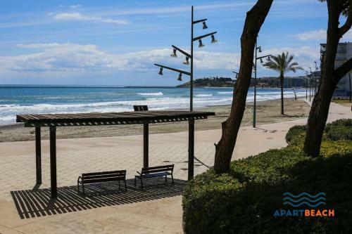 Apartbeach Cye 3 Junto Playa Climatizado Y Parquing