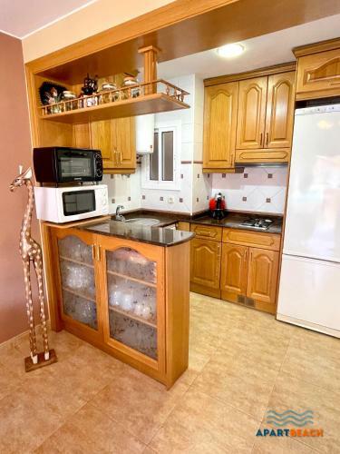 Apartbeach Cye 3 Junto Playa Climatizado Y Parquing