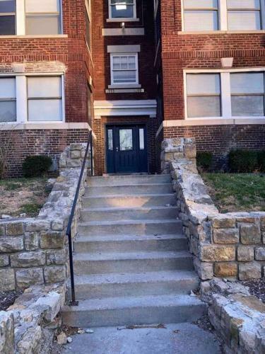 Quiet & Quaint Simple 1-bedroom Apartment