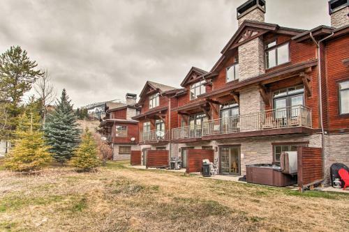 Lovely Big Sky Getaway Near Skiing And Golf!