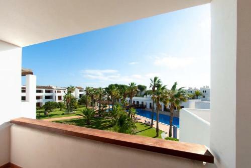 Apartamento En Complejo Con Piscina