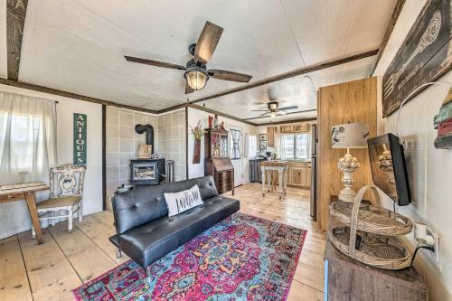 Apartamento Charming Capitan Escape With Mtn Views And Porch!
