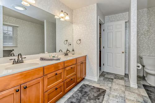 Lakefront Colonial