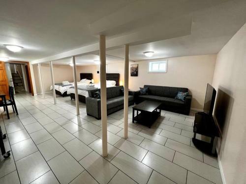 Apartamento Basement Apt Half Kitchen- Top Location Queens Nyc