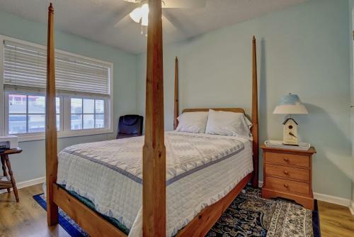 5br Beach Home Sleeps 10 Walk To The Pier Oceanview