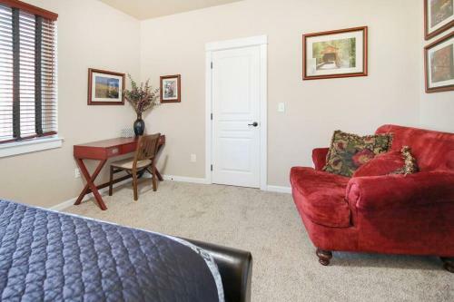Downtown Jacksonville Townhome Private Patio