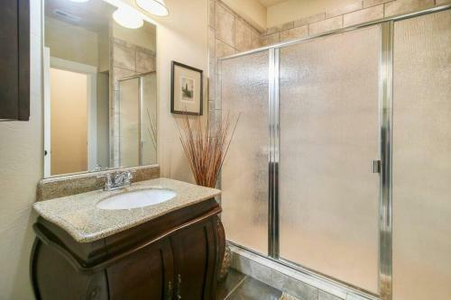 Downtown Jacksonville Townhome Private Patio