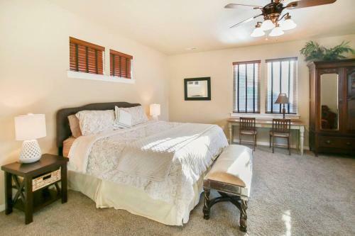 Downtown Jacksonville Townhome Private Patio