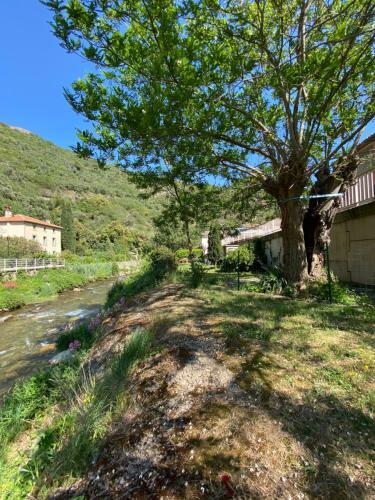 Apartamento Amazing Lastours 3* G�te