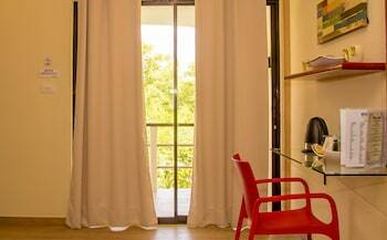 Hotel Alona Northland Resort