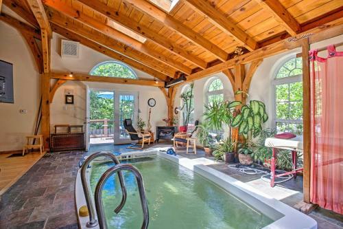 Table Rock Retreat - Spacious Private Pool Home In The Mountains Home