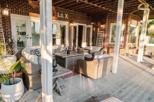 The Above Lakeside Retreat Nashville