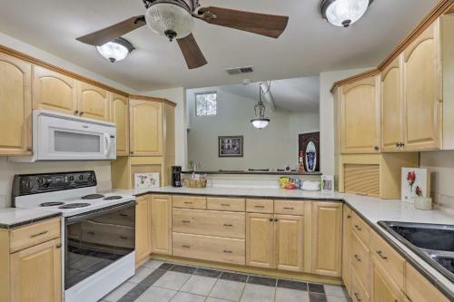 Cozy Camp Swift Home Less Than 3 Mi To Lake Bastrop!