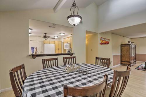 Cozy Camp Swift Home Less Than 3 Mi To Lake Bastrop!