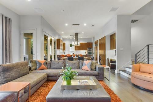 The Above Skyline View Estate