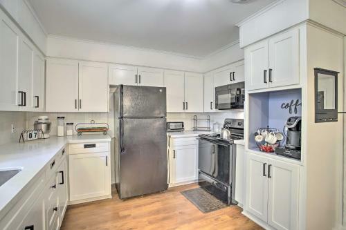 Spacious Brenham Home With Game Room And Fire Pit