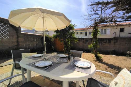 Maison de Vacances Dans Lauthentique Quartier de La Chaume - 45 Pers