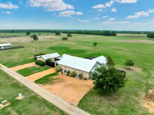 Cozi Cottage With Hot Tub! - 2 Min To Wineries!