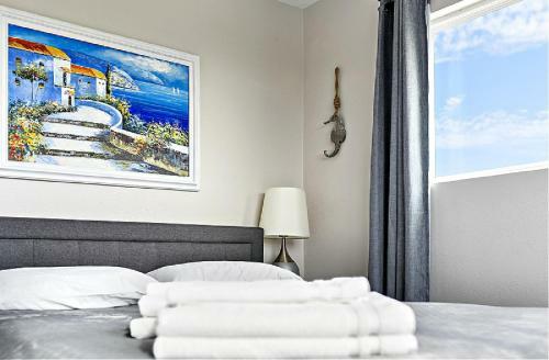 Bay Front Home With Spectacular Sunrise Views