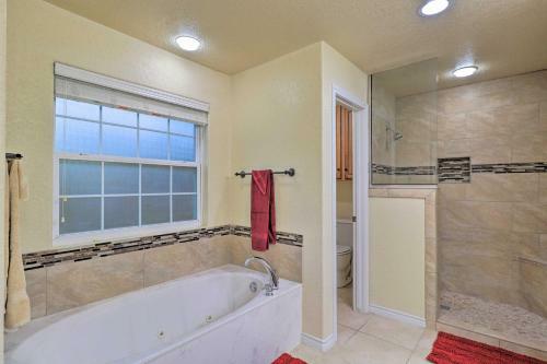 Family-friendly Woodway Home With Private Yard!