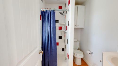 Villa Tc102 Townhome Located In Town, Close To Beach, Shared Pool