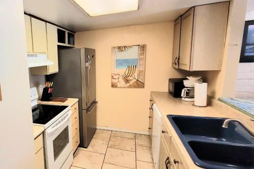 Sea Sands Condominium #103