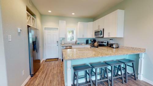 Apartamento Ir45 Bottom Floor Condo, 3 Bedrooms 2 Bath, View Of Shared Pool, Boardwalk