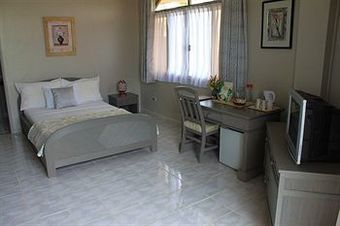 Hotel Linaw Beach Resort