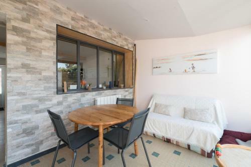 Maison Avec V�randa Et Jardin � 5 Min Des Plages