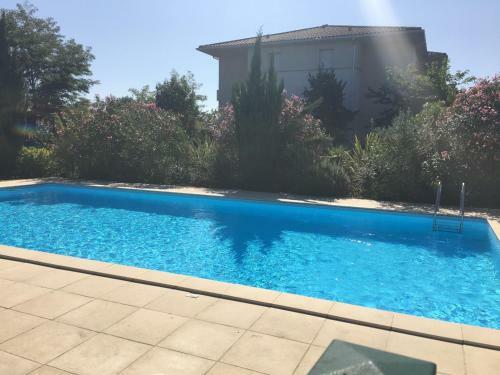 Apartamento Appartement 2 Pi�ces Avec Jardin Privatif