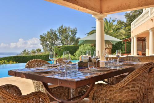 Villa Horizon Bleu F�r 8 Pers., Luxuri�s, Pool