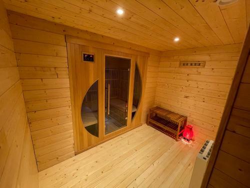 Maison Familiale Avec Piscine Priv�e