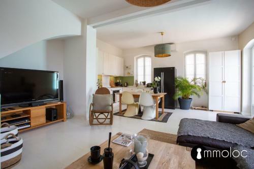 Air-conditioned House With Sea View