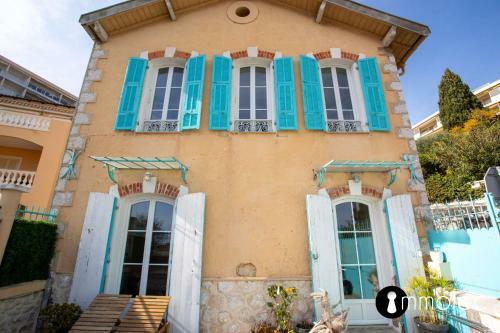Air-conditioned House With Sea View