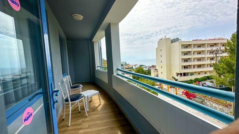 Happy Apart Hotel