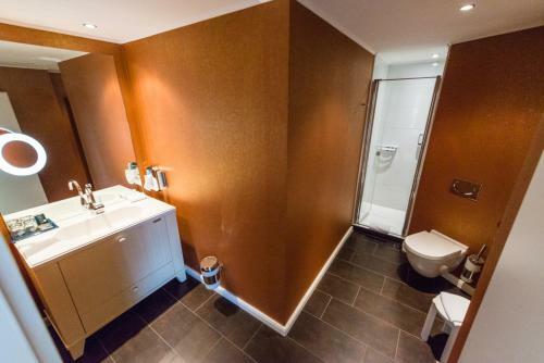 Hotel Business & More