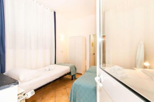 Chiavari Cozy Apartments In Villa With Shared Garden & Parking