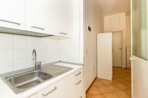 Chiavari Cozy Apartments In Villa With Shared Garden & Parking