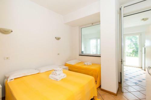 Chiavari Cozy Apartments In Villa With Shared Garden & Parking