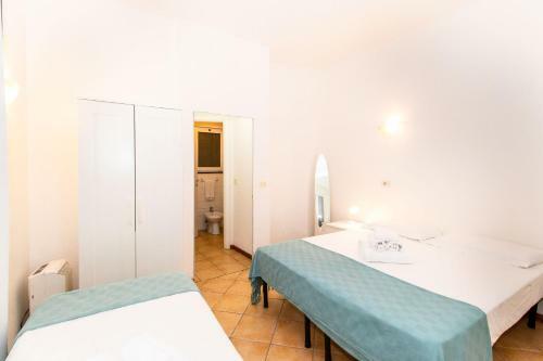 Chiavari Cozy Apartments In Villa With Shared Garden & Parking