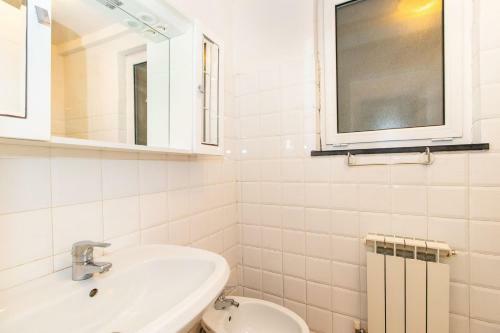 Chiavari Cozy Apartments In Villa With Shared Garden & Parking