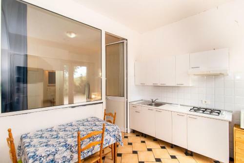 Chiavari Cozy Apartments In Villa With Shared Garden & Parking